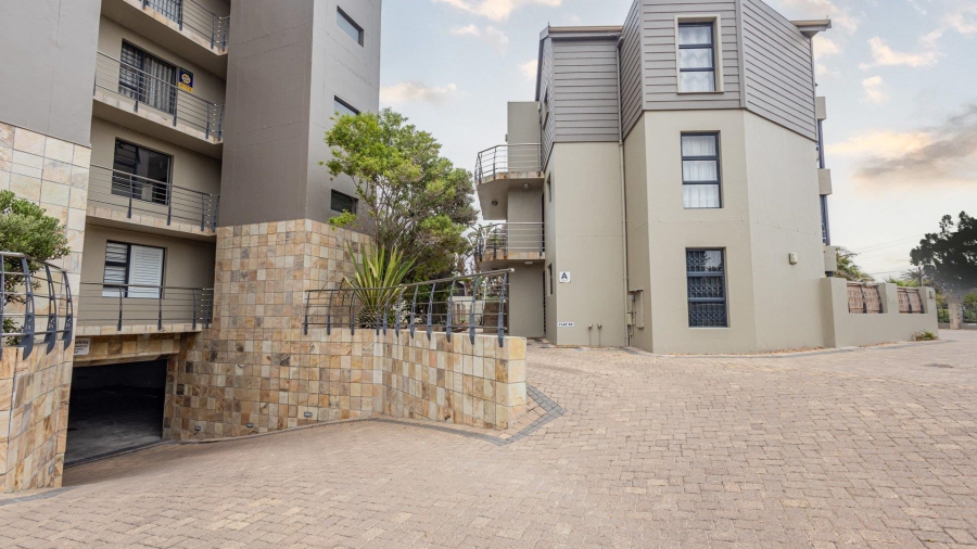1 Bedroom Property for Sale in Table View Western Cape